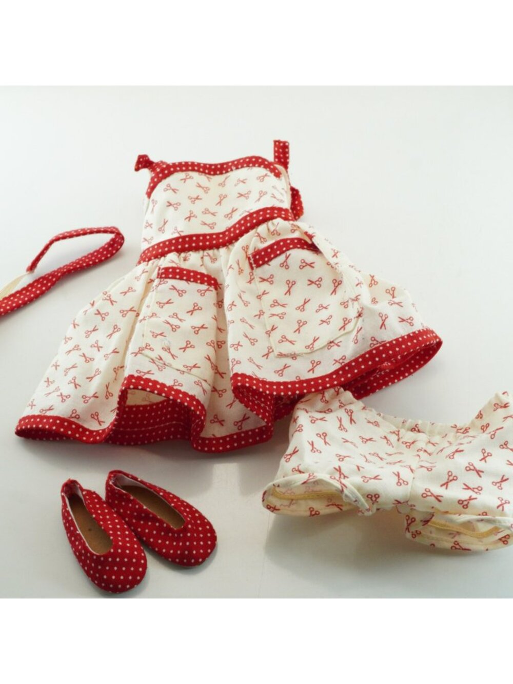 Tonner Betsy McCall Doll Scissors Print Outfit Red White Dress For 14-Inch Doll
